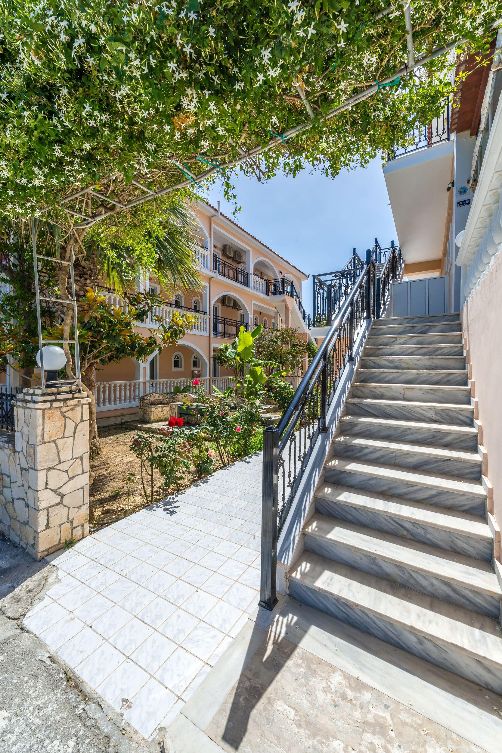 Athina Apartments Zakynthos Town Exterior foto