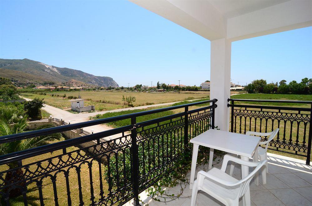 Athina Apartments Zakynthos Town Exterior foto