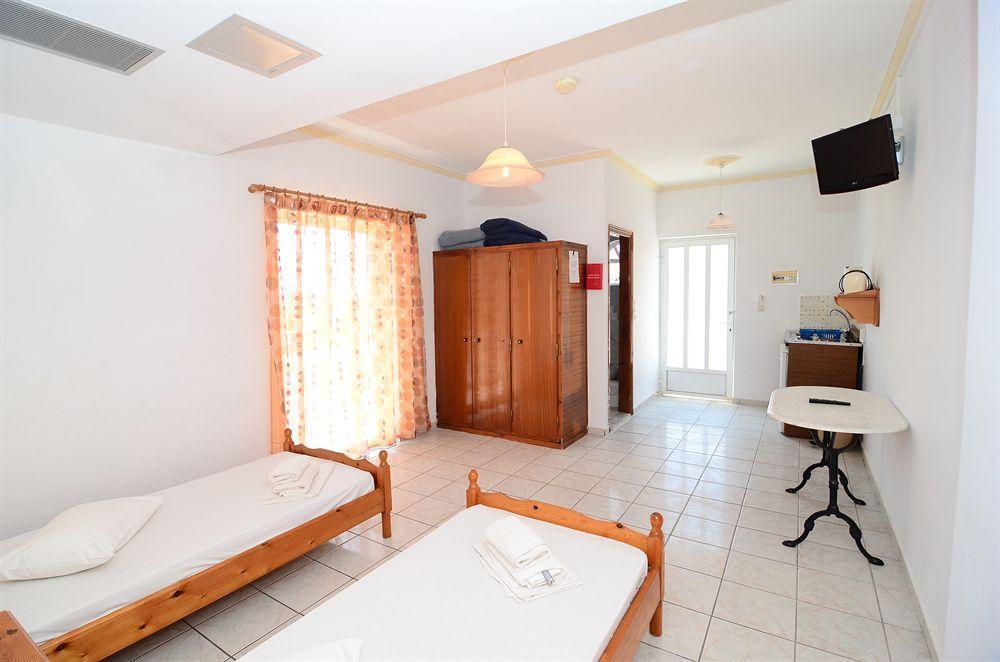 Athina Apartments Zakynthos Town Exterior foto